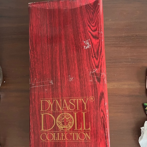Dynasty Doll Collection - TORY - RARE Collectable Antique Vintage - Picture 5 of 6